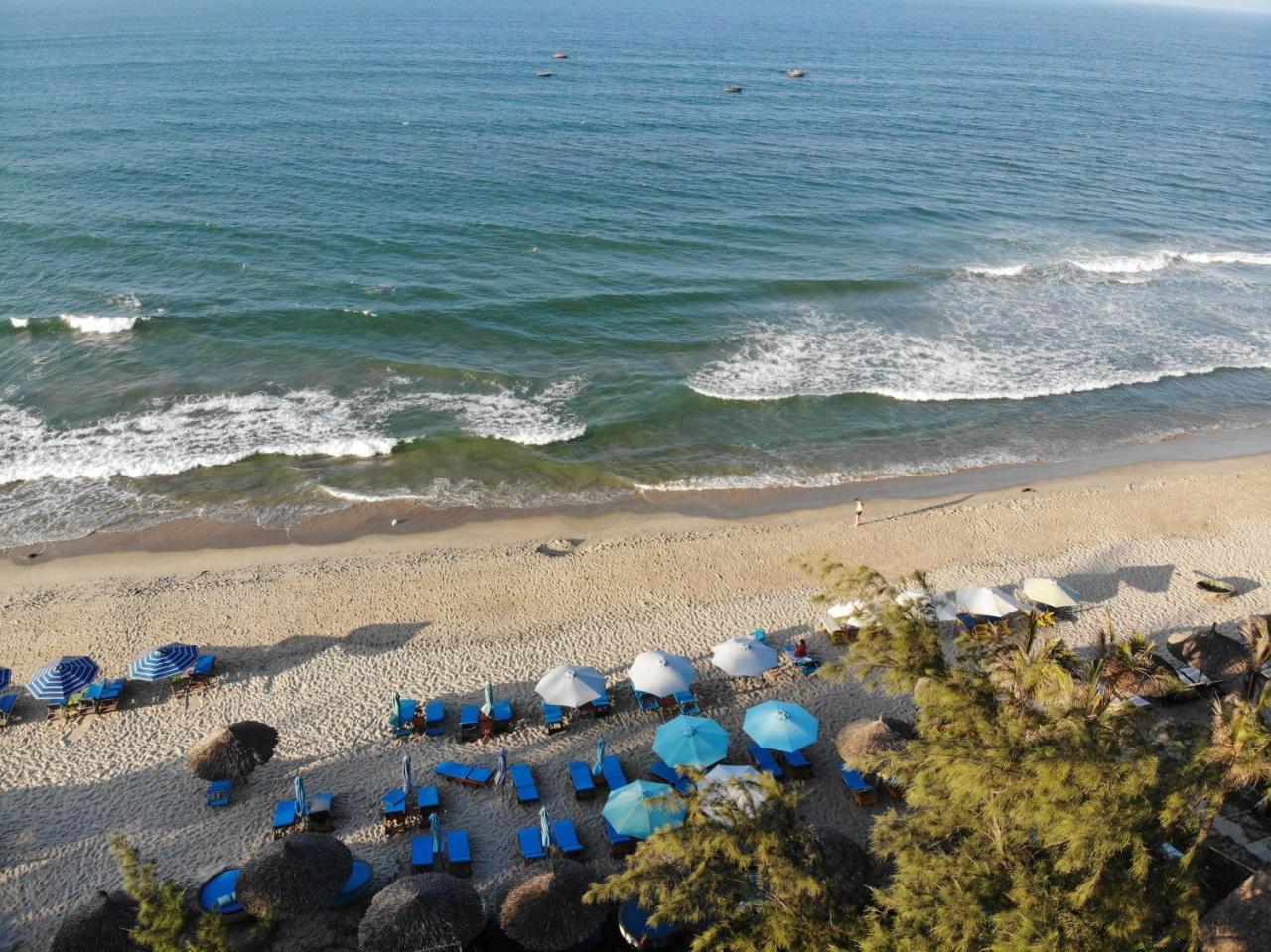 Beachside Boutique Resort Hội An Buitenkant foto